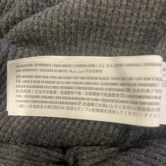 ABERCROMBIE & FITCH Men’s Knit Henley Pullover Top - Picture 7 of 7